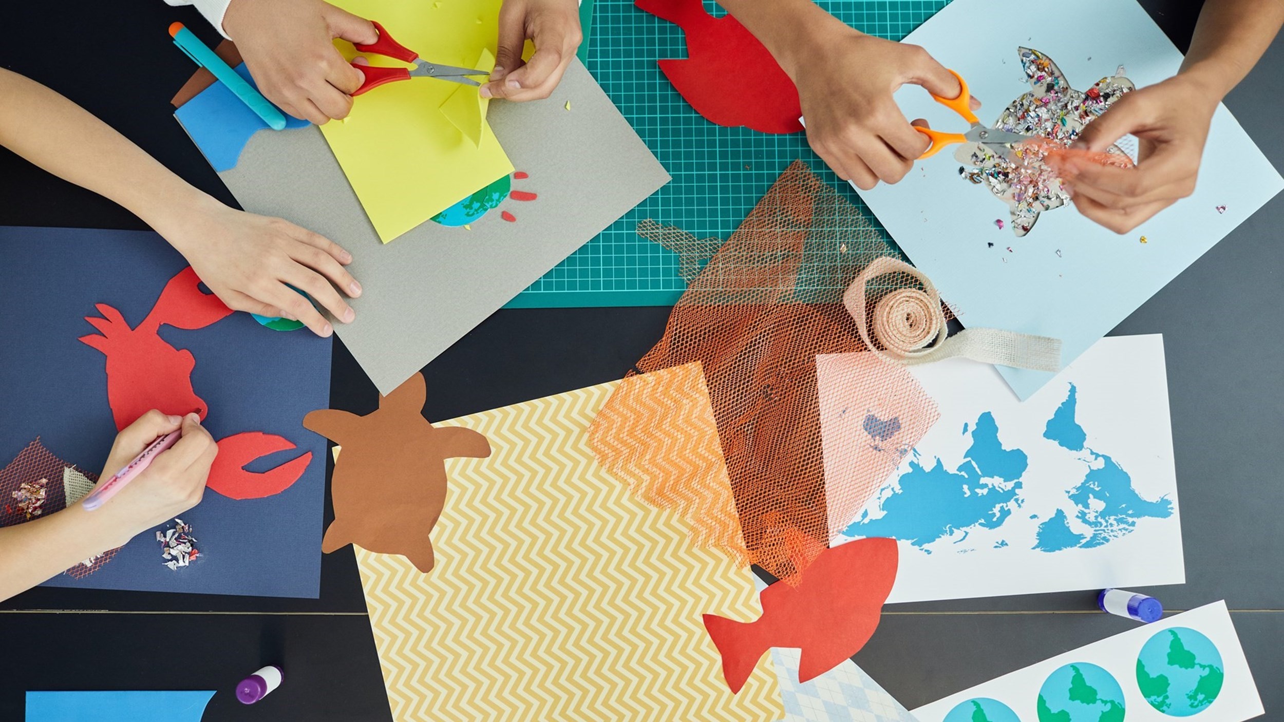 Kids' Arts and Crafts Session at Ibrox Library