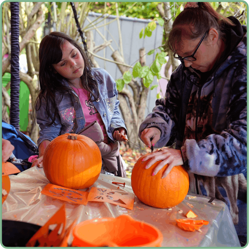 GlasGLOW Free Pumpkin Decorating Workshops